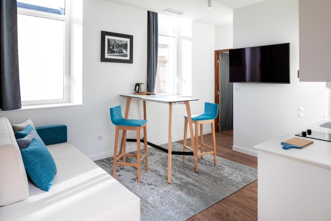 Residence Le Commerce Сен-Годанс Екстериор снимка