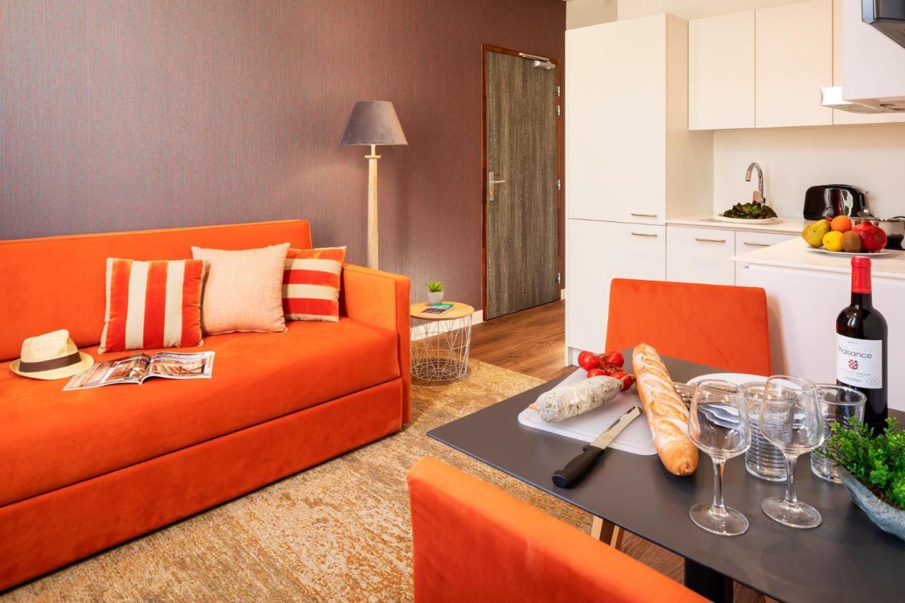 Residence Le Commerce Сен-Годанс Екстериор снимка